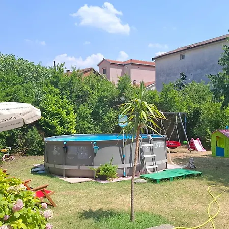 Konukevi Ponte Free Parking