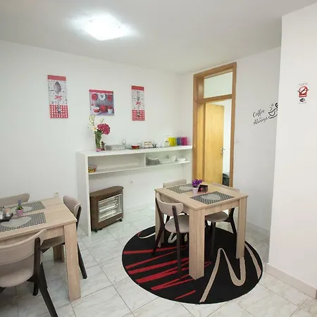 Konukevi Ponte Free Parking Mostar