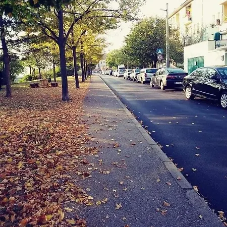 Ponte Free Parking Konukevi Mostar