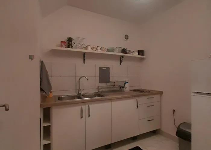 Ponte Free Parking 4* Mostar