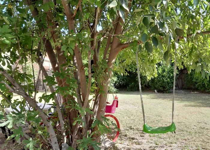 Ponte Free Parking 4* Mostar